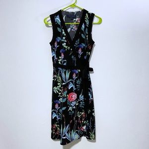 [Tommy Hilfiger] Floral sleeveless wrap dress. Size 2.